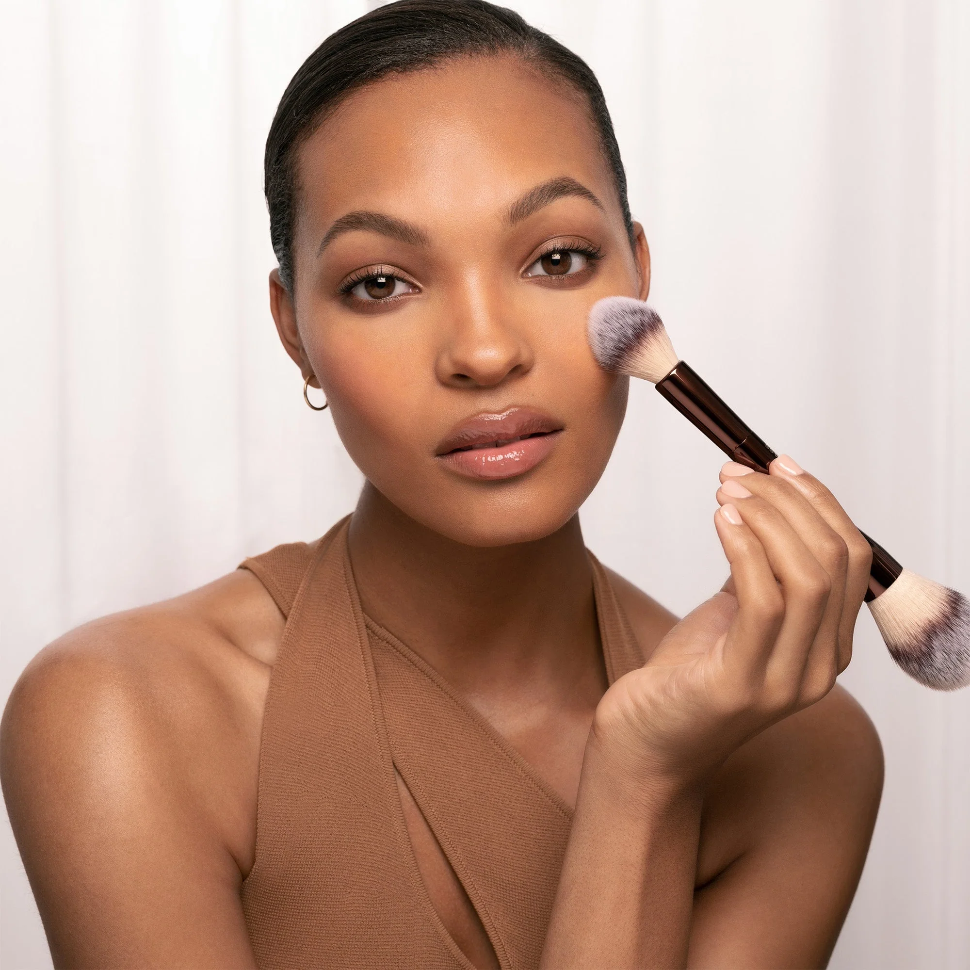 Veil Translucent Setting Powder Limited Edition Ornament - Travel Size - Image 3